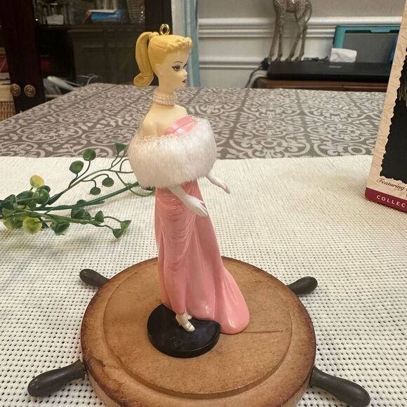 Hallmark Keepsake Ornament Barbie Enchanted Evening‎ Collectors 1996 Vintage - Picture 3 of 11